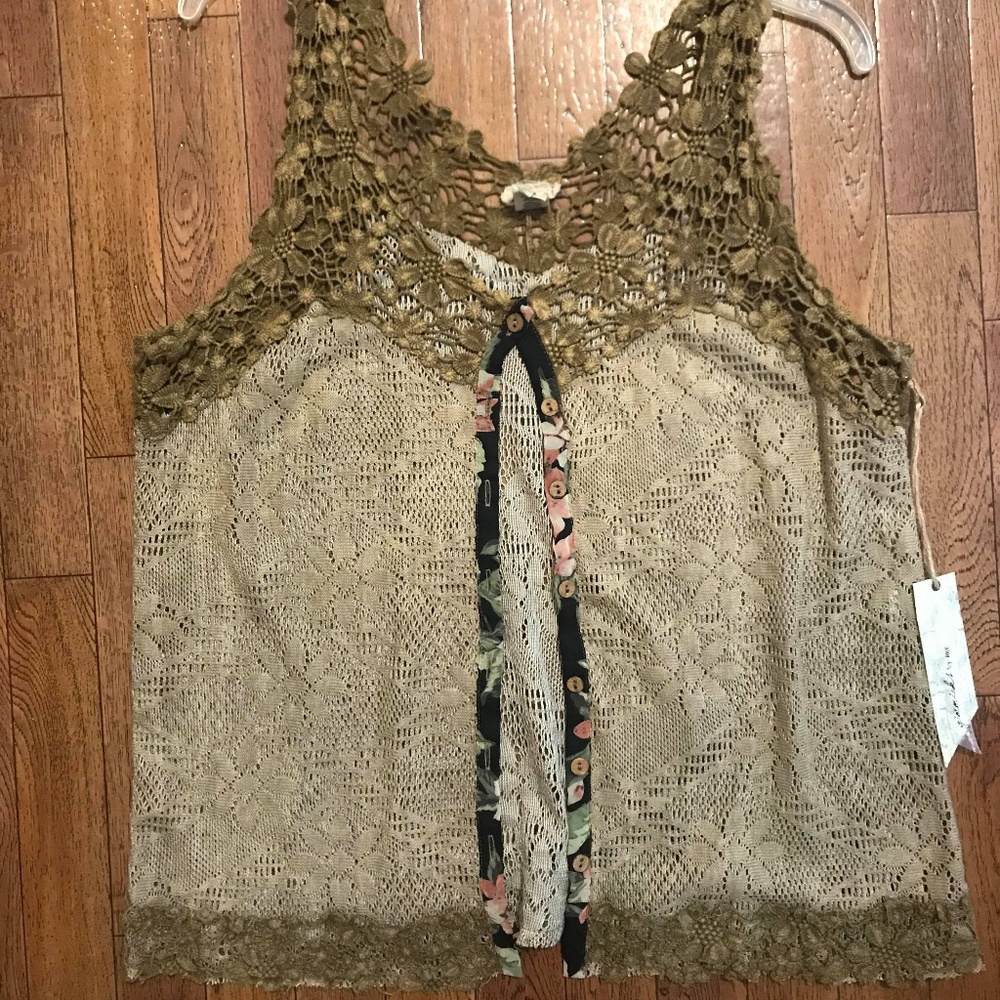 Gimmicks by BKE NWT